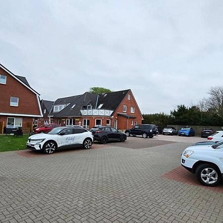 Hotel Dorfkrug Buesum - Guenstige Altbauzimmer Am Oland Eksteriør bilde