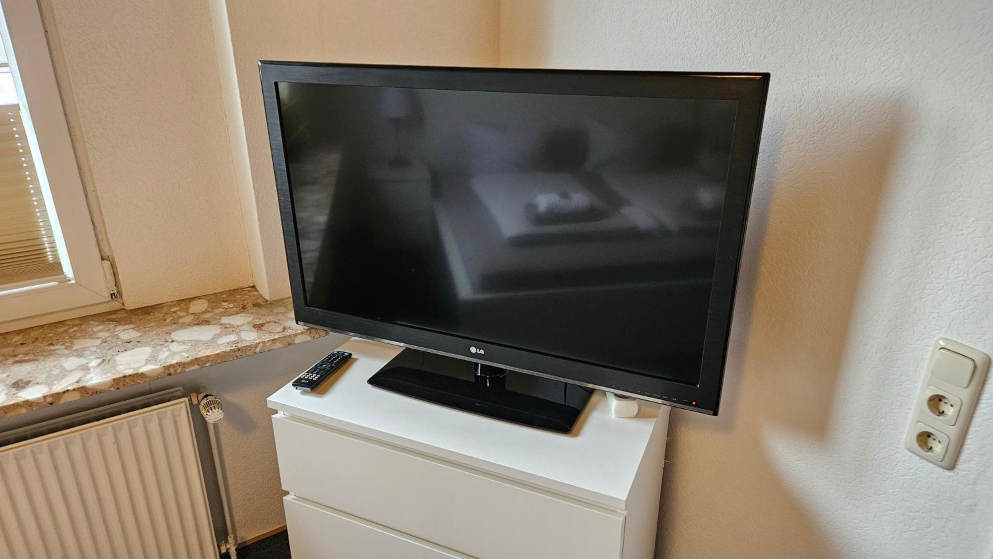 Hotel Dorfkrug Buesum - Guenstige Altbauzimmer Am Oland Rom bilde